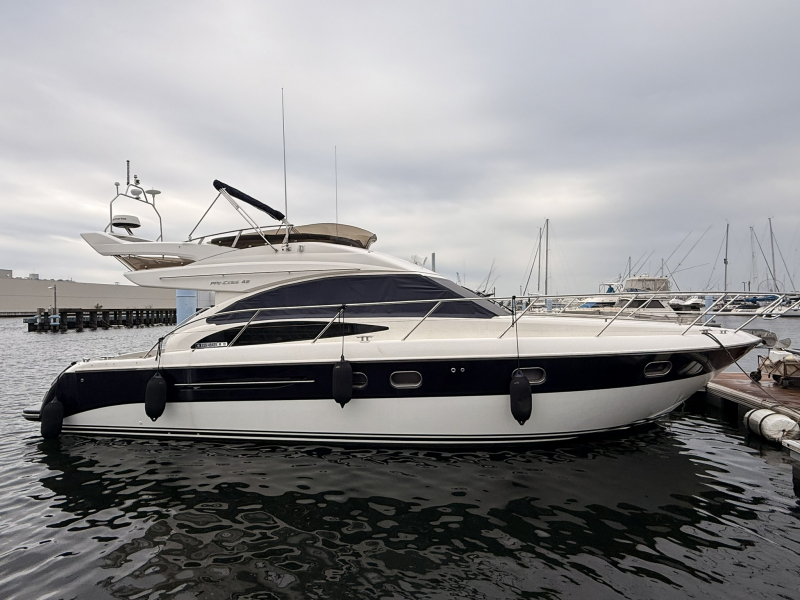 Princess Yachts 42写真